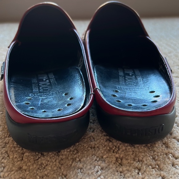 SOLD! Mephisto red mules - Picture 5 of 13